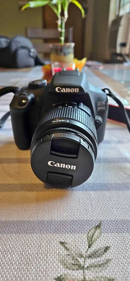 Canon DSLR Camera Kit Rental – Lens, Battery, Bag Included Included Included Included Canon DSLR